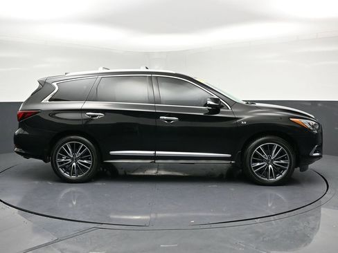 Used 2017 INFINITI QX60 Luxe w/ Deluxe Technology Package image 31