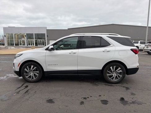 Used 2022 Chevrolet Equinox Premier image 4
