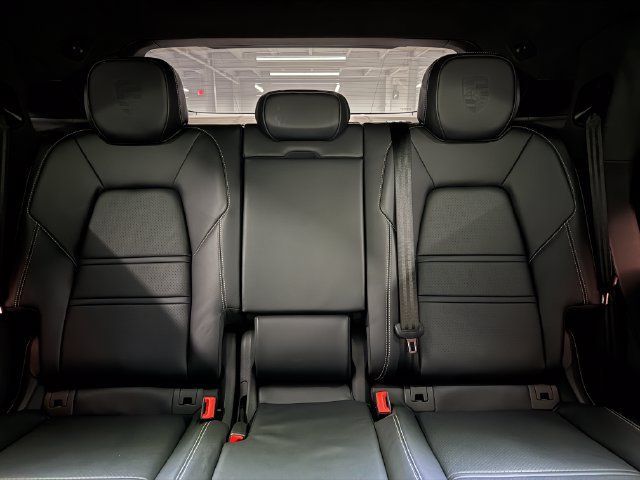 Certified 2026 Porsche Cayenne Turbo GT AWD/4WD image 31