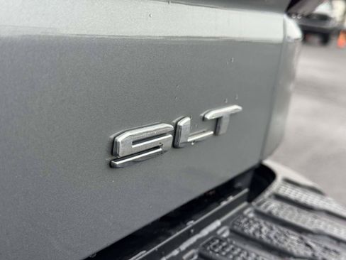 Used 2024 GMC Sierra 1500 SLT w/ SLT Premium Plus Package AWD/4WD image 9