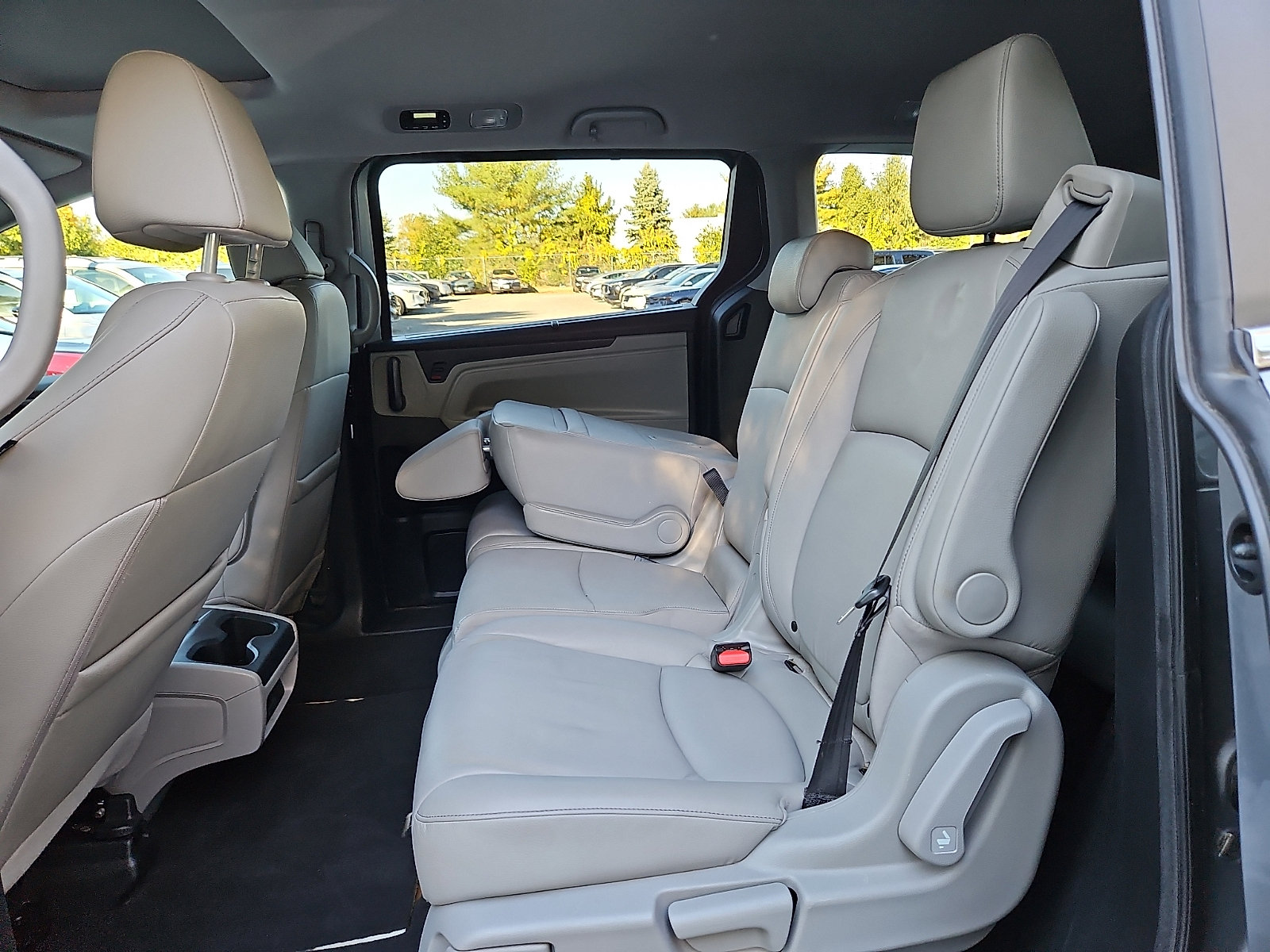 Used 2024 Honda Odyssey EX-L image 11