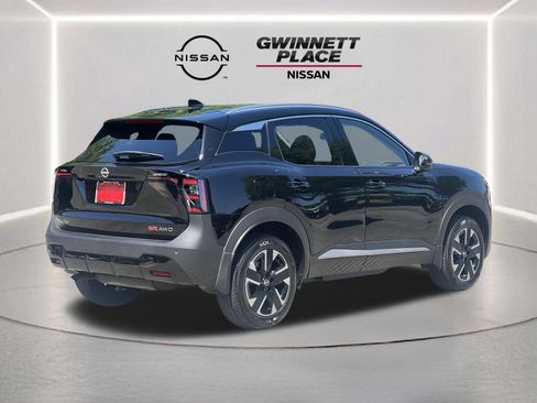 Used 2026 Nissan Kicks SR AWD/4WD image 23