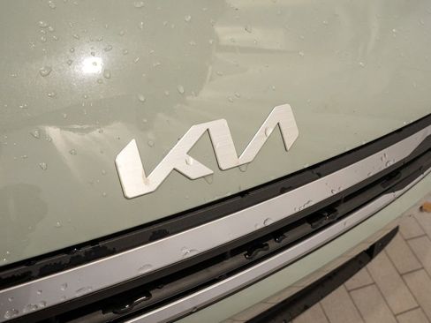 New 2025 Kia K4 LXS image 3