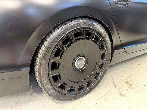 Used 2015 Bentley Flying Spur V8 image 16