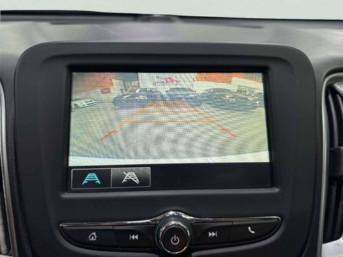 Used 2017 Chevrolet Malibu LS FWD image 29