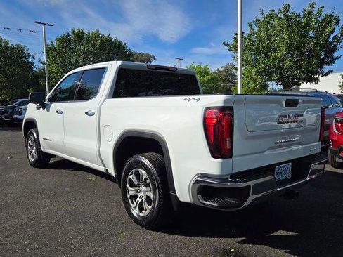 Used 2025 GMC Sierra 1500 SLT AWD/4WD image 6