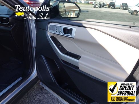 Used 2022 Ford Explorer Limited w/ Equipment Group 301A RWD image 33
