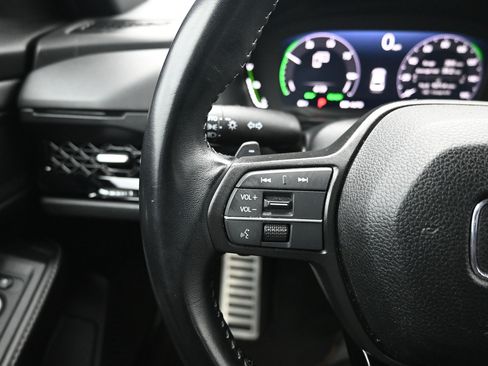 Used 2023 Honda Accord Sport image 11