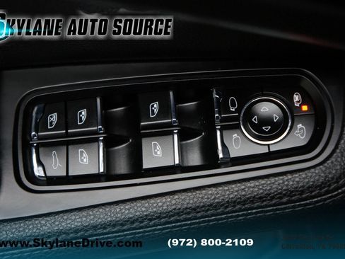 Used 2018 Porsche Macan Sport Edition image 26