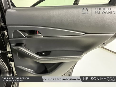 Certified 2025 MAZDA CX-30 AWD 2.5 S w/ Preferred Package image 22