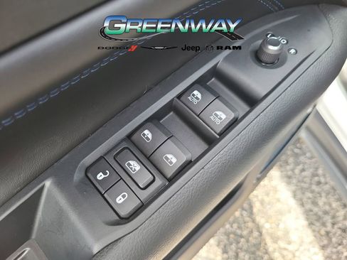 New 2026 Jeep Compass Latitude image 15