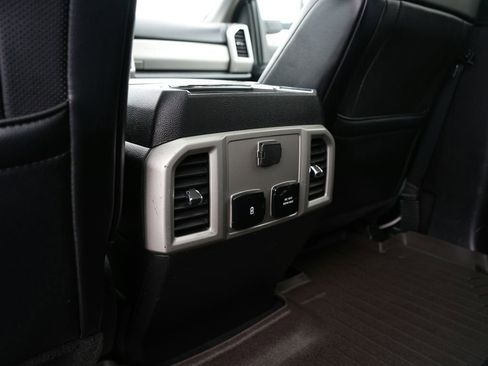 Used 2019 Ford F450 Lariat w/ Lariat Value Package image 28