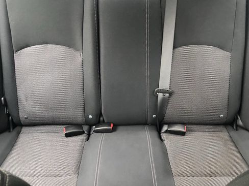 Used 2014 Nissan Versa SV image 11