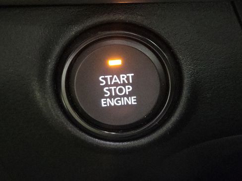Used 2024 MAZDA MAZDA3 s FWD image 28
