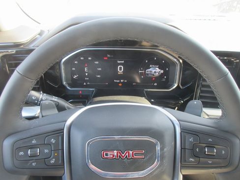 New 2026 GMC Sierra 1500 Elevation image 18