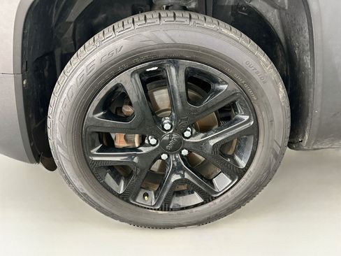 Used 2017 Jeep Renegade Altitude FWD image 35