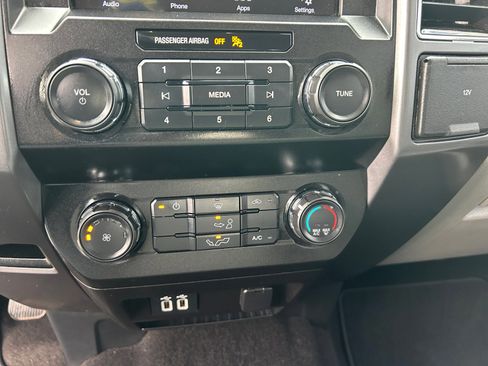 Used 2019 Ford F150 XLT image 21