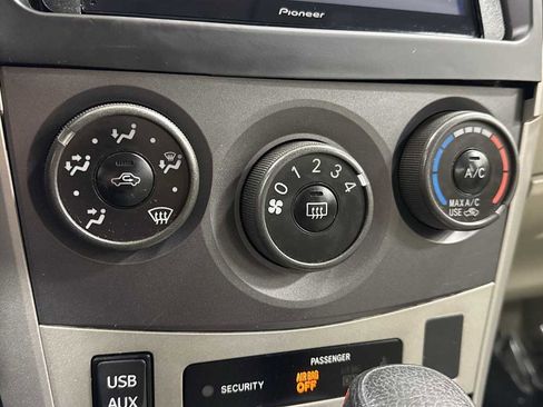 Used 2012 Toyota Corolla LE image 19