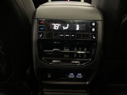 Used 2022 Jeep Grand Cherokee L Overland image 32