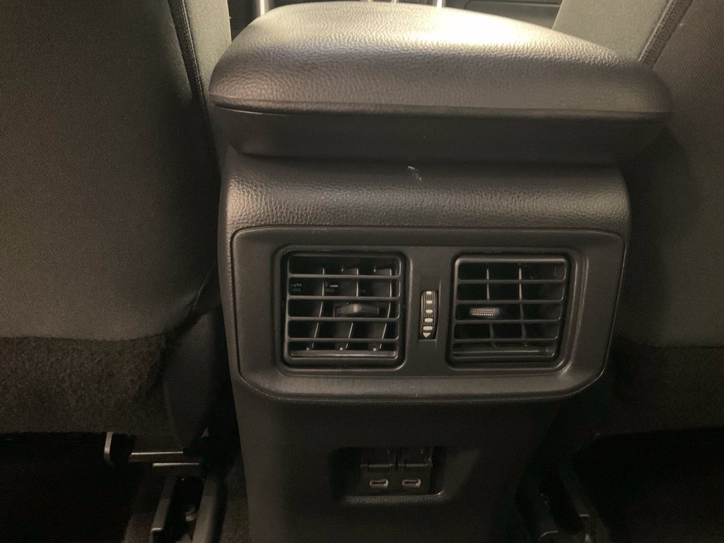 Used 2025 Toyota RAV4 XLE AWD/4WD image 27