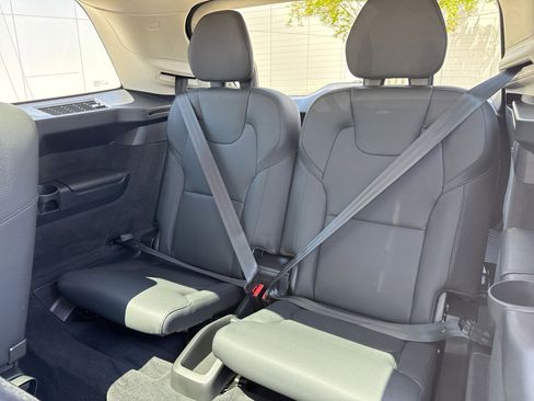 Certified 2024 Volvo XC90 T8 Plus w/ Protection Package Premier AWD/4WD image 25
