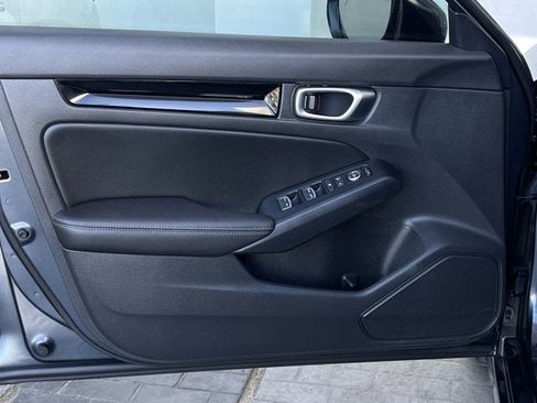 Used 2024 Honda Civic EX-L image 9