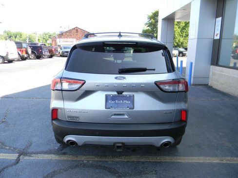 Used 2022 Ford Escape Titanium w/ Class II Trailer Tow Package AWD/4WD image 7