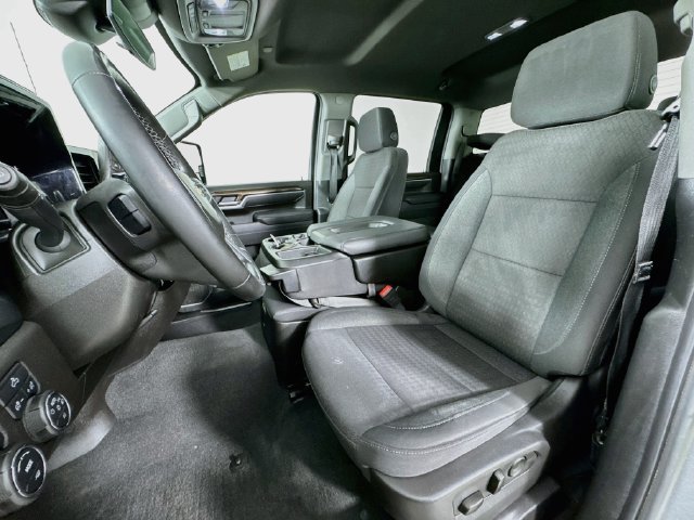 Used 2025 Chevrolet Silverado 2500 LT w/ Convenience Package AWD/4WD image 11