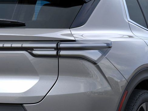 New 2026 Chevrolet Equinox EV LT w/ Convenience Package II image 11