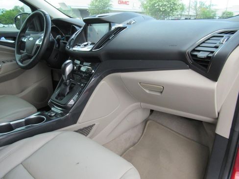 Used 2016 Ford Escape Titanium FWD image 11