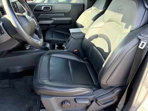 Used 2022 Ford Bronco Badlands AWD/4WD image 4