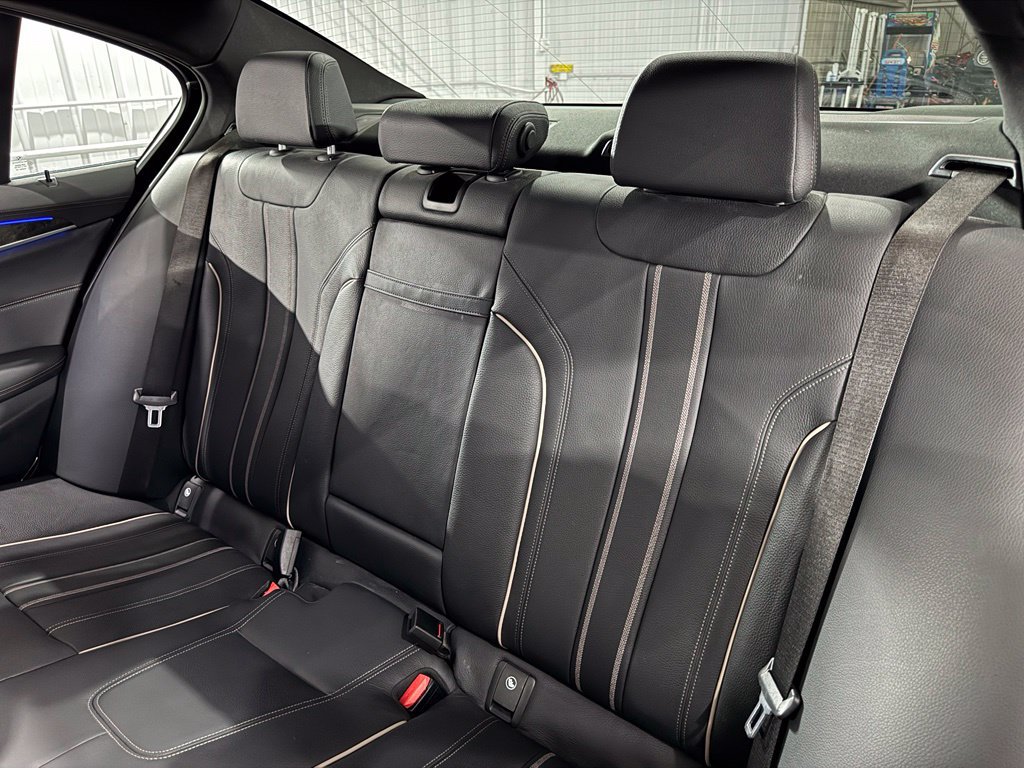 Used 2023 BMW M550i xDrive AWD/4WD image 44