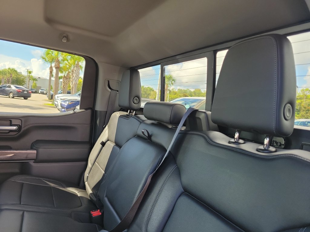 Used 2021 Chevrolet Silverado 1500 LTZ AWD/4WD image 23