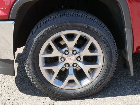 Used 2018 GMC Sierra 1500 SLT image 15