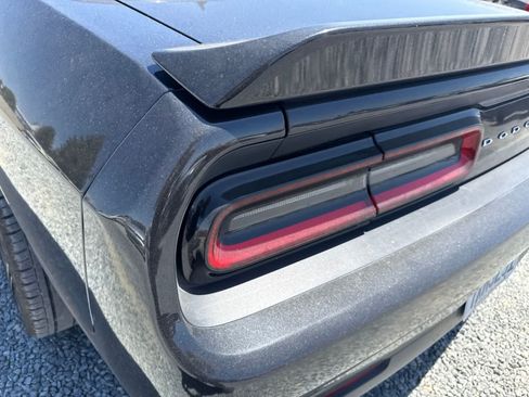 Used 2015 Dodge Challenger R/T Plus RWD image 12