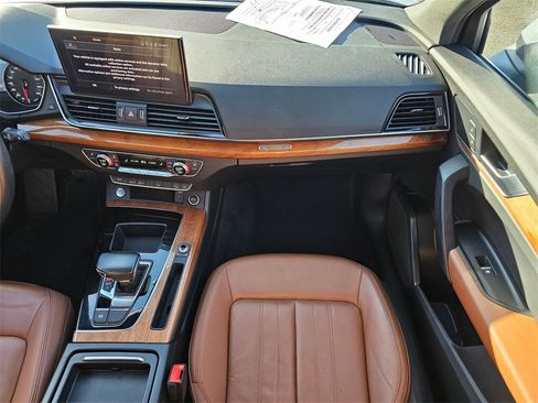 Used 2022 Audi Q5 2.0T Premium w/ Convenience Package image 14