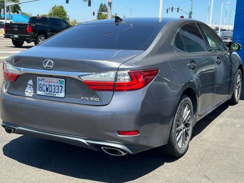 Used 2018 Lexus ES 350 w/ Navigation System Package FWD image 4