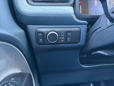 Certified 2025 Ford Maverick XLT image 17