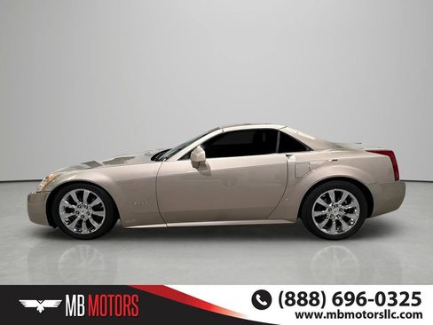 Used 2008 Cadillac XLR RWD image 8