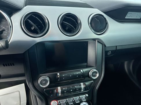 Used 2016 Ford Mustang Premium image 24