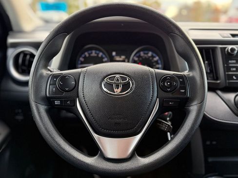Used 2018 Toyota RAV4 LE w/ All Weather Liner Package image 5