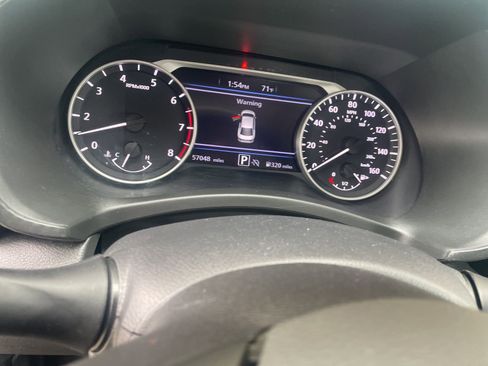 Used 2024 Nissan Sentra SV FWD image 22