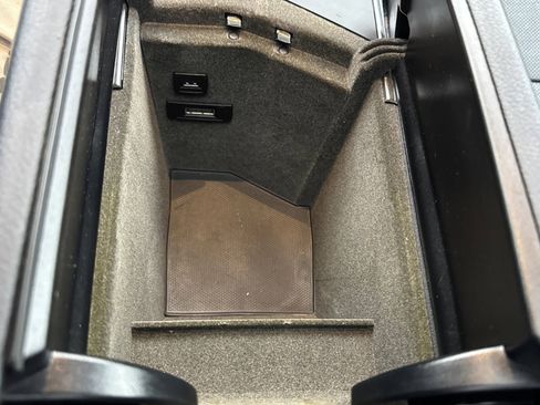 Used 2015 Mercedes-Benz GL 550 4MATIC image 58