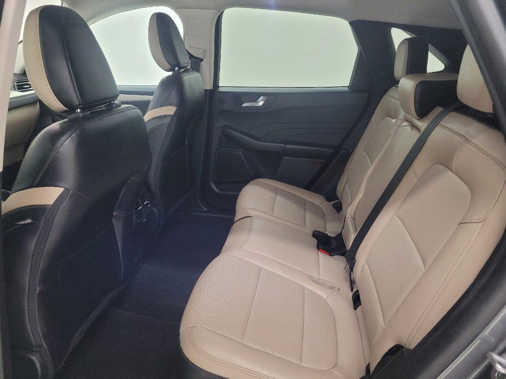 Used 2021 Ford Escape SEL w/ Technology Package AWD/4WD image 18