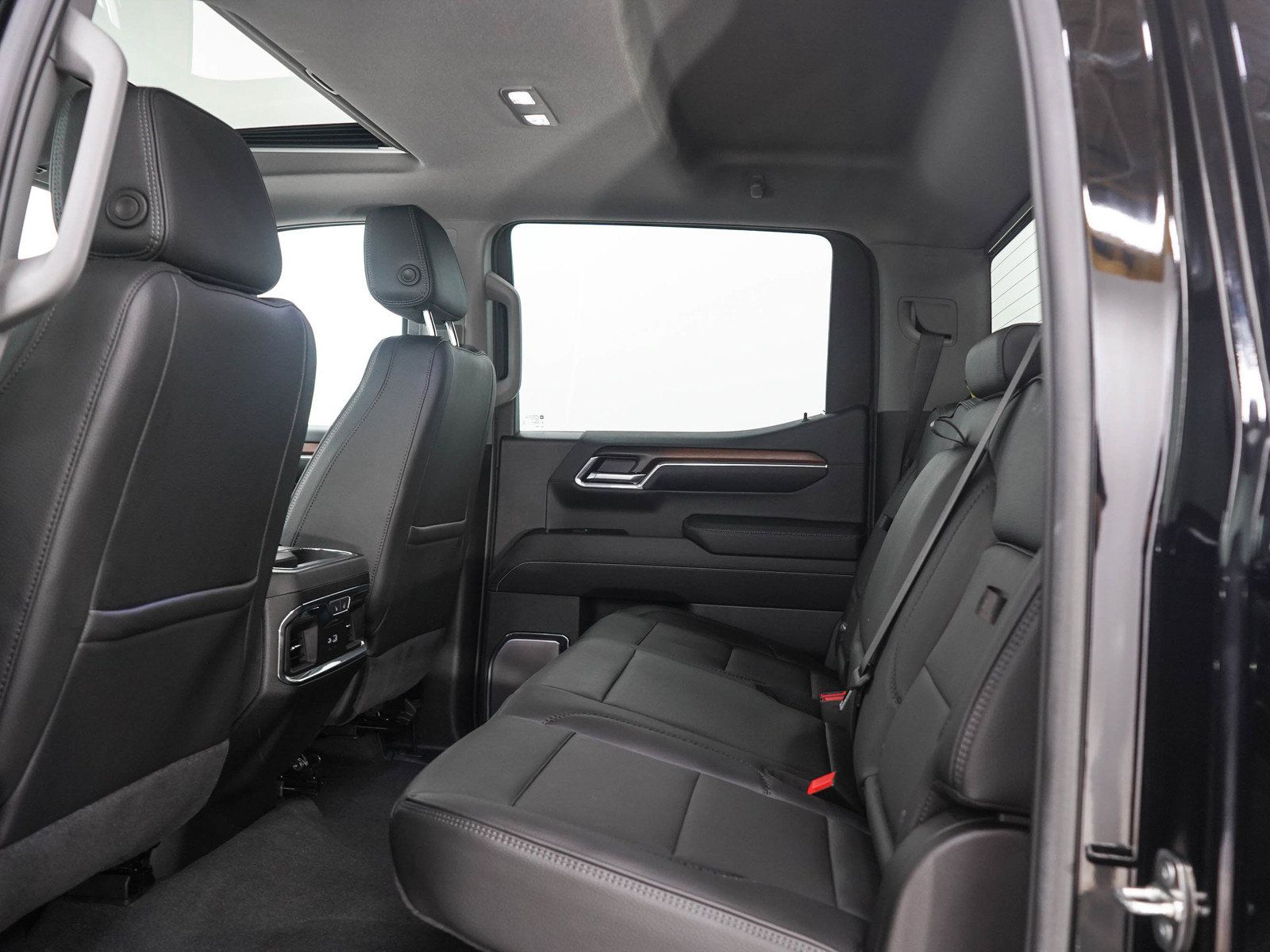 Used 2024 GMC Sierra 1500 Denali AWD/4WD image 15
