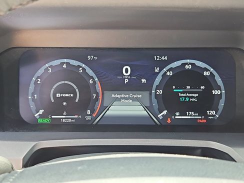 Certified 2025 Toyota 4Runner TRD Off-Road AWD/4WD image 27