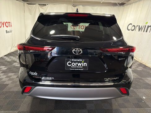 Used 2026 Toyota Highlander Platinum AWD/4WD image 7