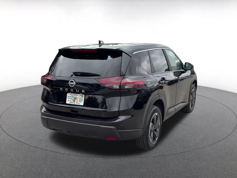 Used 2025 Nissan Rogue SV FWD image 14