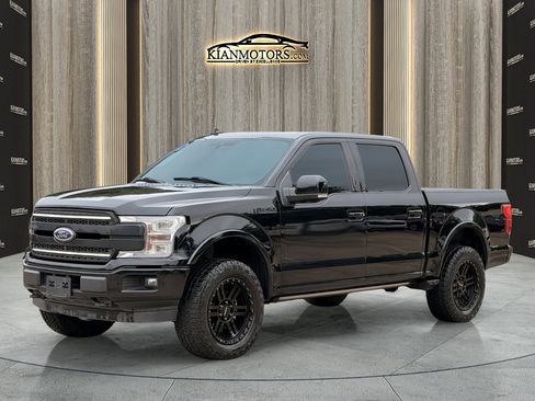 Used 2018 Ford F150 Platinum w/ Equipment Group 701A Luxury AWD/4WD image 3