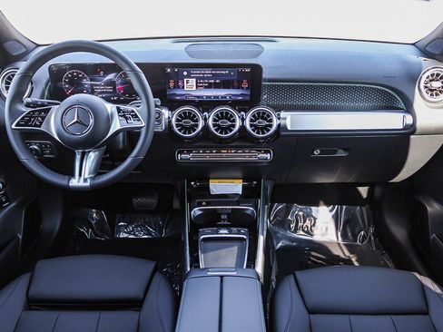 New 2026 Mercedes-Benz GLB 250 4MATIC image 12